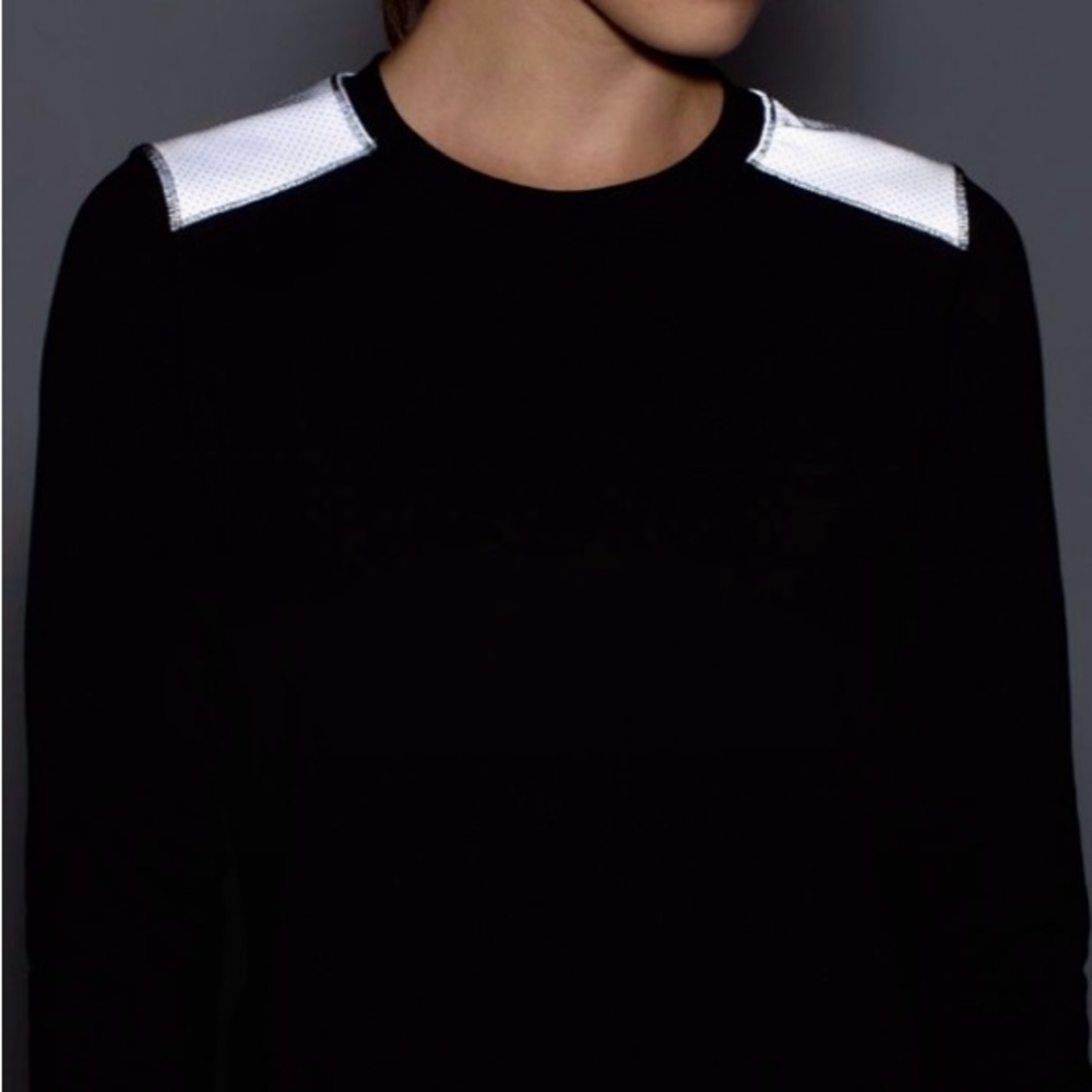 Lululemon In A Flash Long Sleeve - Picture 4 of 8